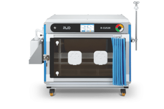 Unité de soins vétérinaires R-CU510 avec écran de contrôle, panneau vitré, porte latérale, roulettes et support pour perfusion.